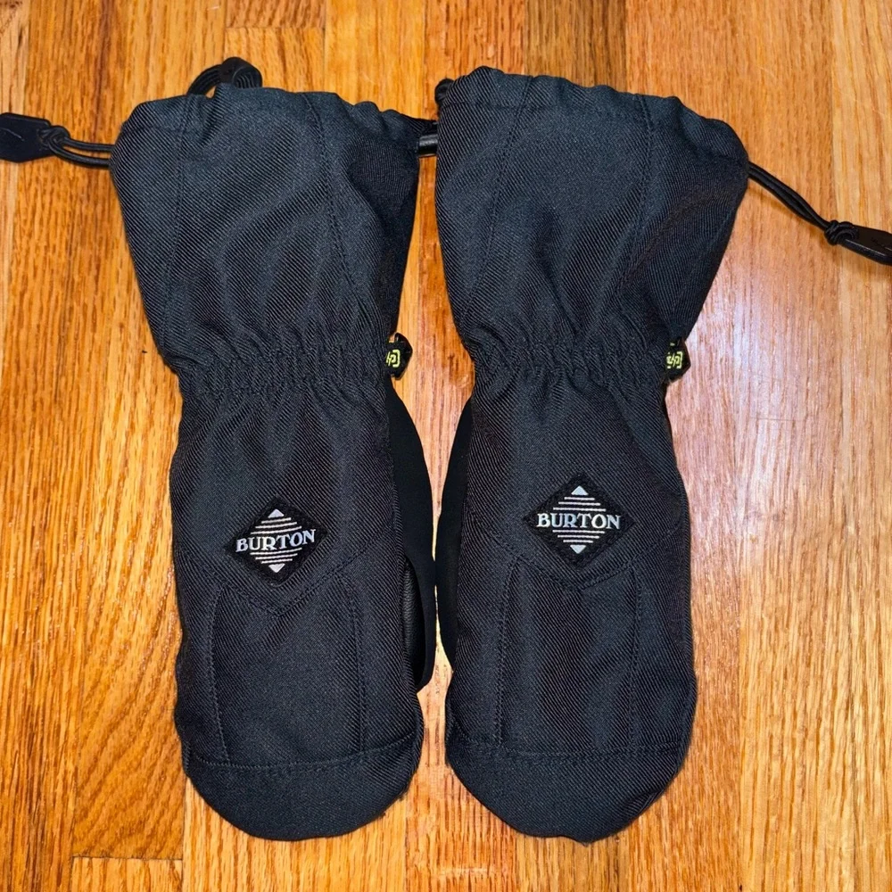 Burton insulated snowboard